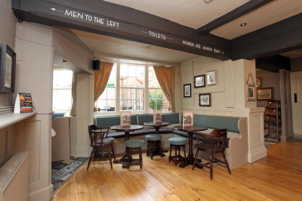 Original White Hart, Ringwood By Marston'S Inns Esterno foto